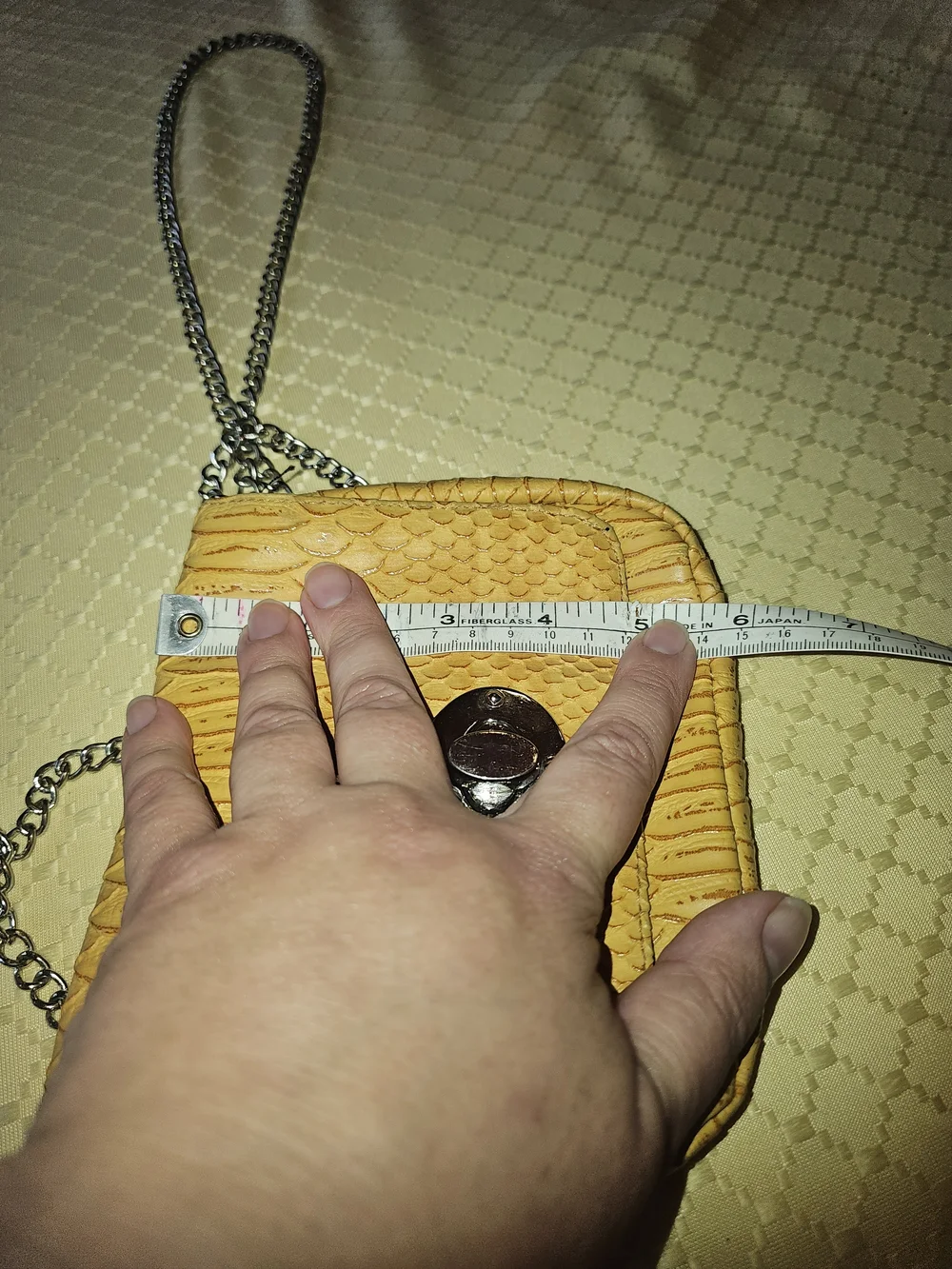 Source Unknown Yellow Textured Crossbody with Silver Chain - Picture 9 of 14